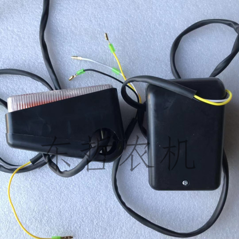 欧豹拖拉机55 90拖拉机通用两侧转向侧灯扶手灯转向灯