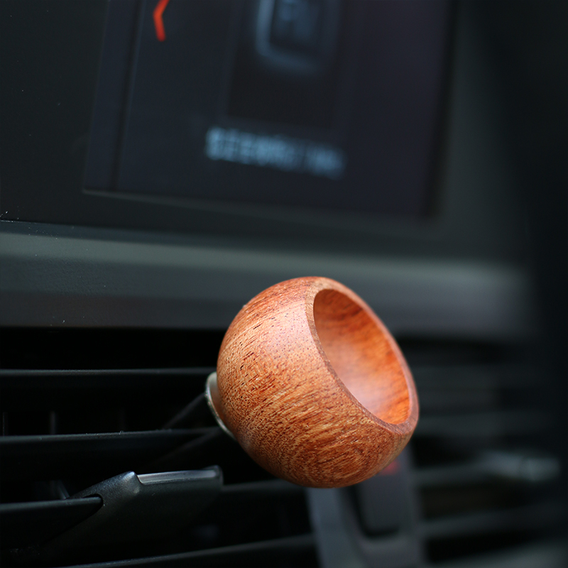 车载扩香木香薰车用香氛实木香水空调出风口汽车内摆件精油扩香器