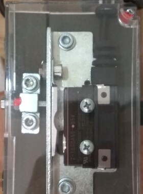 奥的斯富沃德电梯DZD1-500制动器抱闸开关Z-15GDA55-B5V支架/弹片