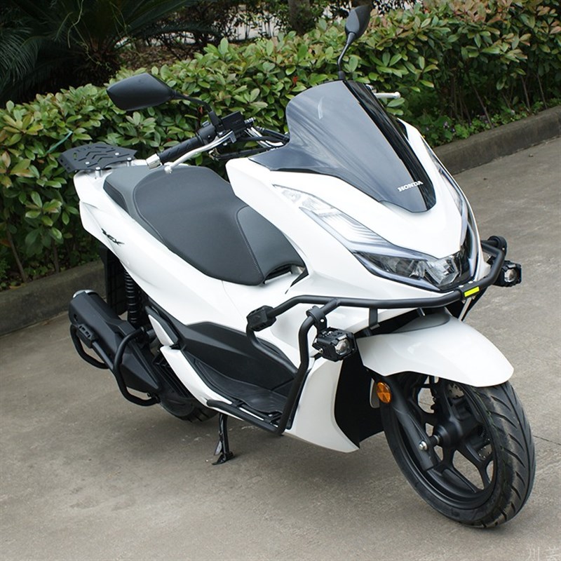 适用本田pcx160保险杠碳钢前护杠排气管防摔杠后货架尾架改装