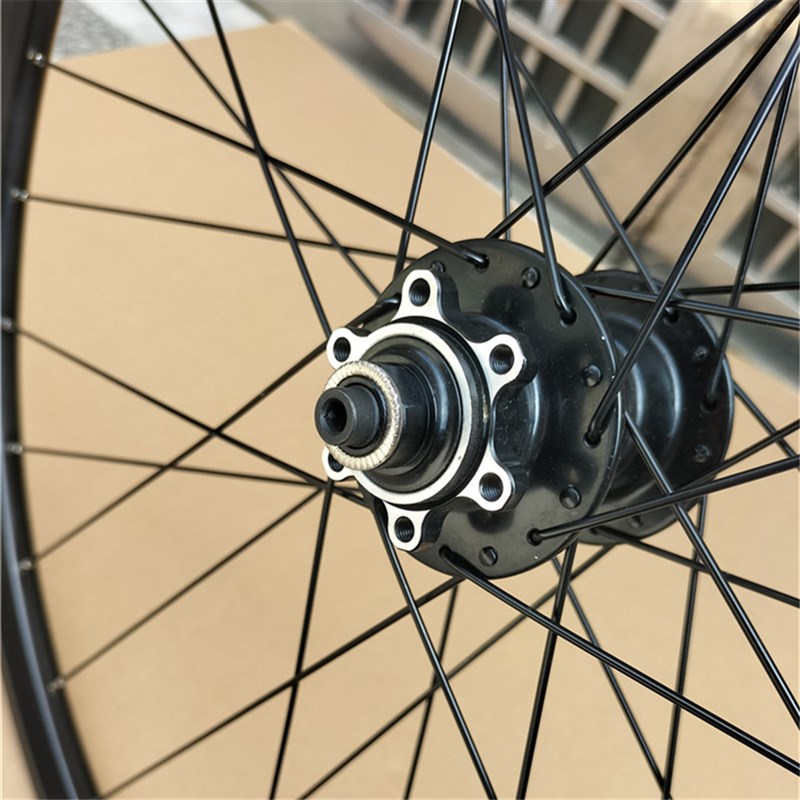 吧商美利达山地车26寸27.5寸轮组久裕花鼓滚珠培林六钉中锁碟刹