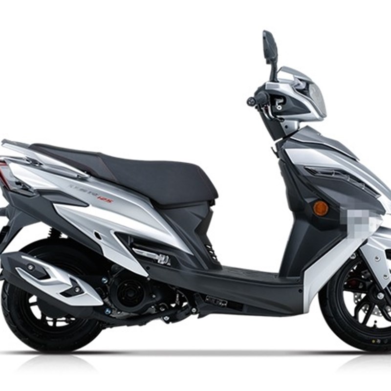 适用USR125 jHJ125T-21大灯前围内箱面板后侧盖护板转向灯全车外