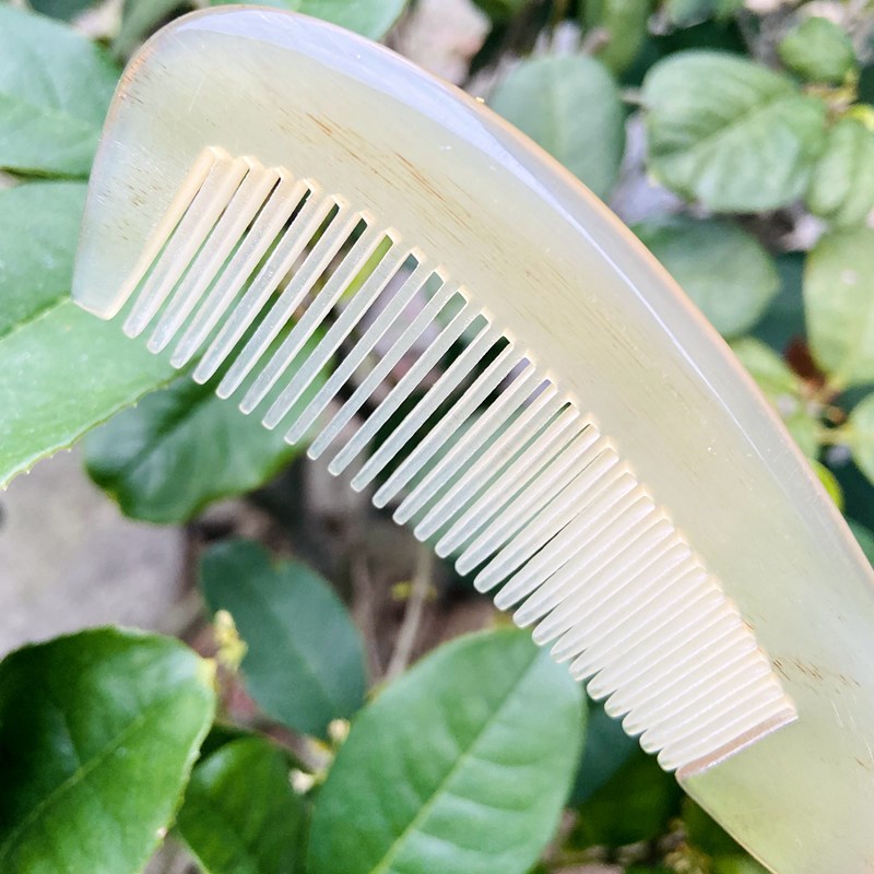 天然牛角梳翘尾家用女士15cm按摩梳子家用便携经络头皮头部羊角梳