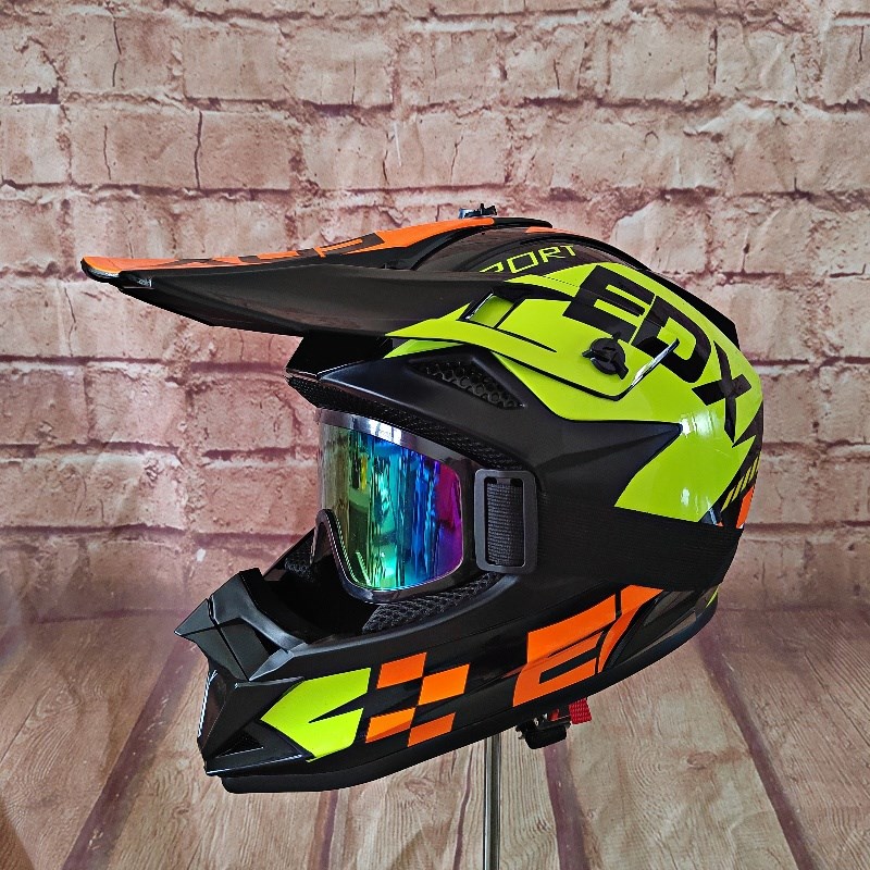 越野车  速降登山自行车安全帽儿童青少年小型安全帽四季男女安全