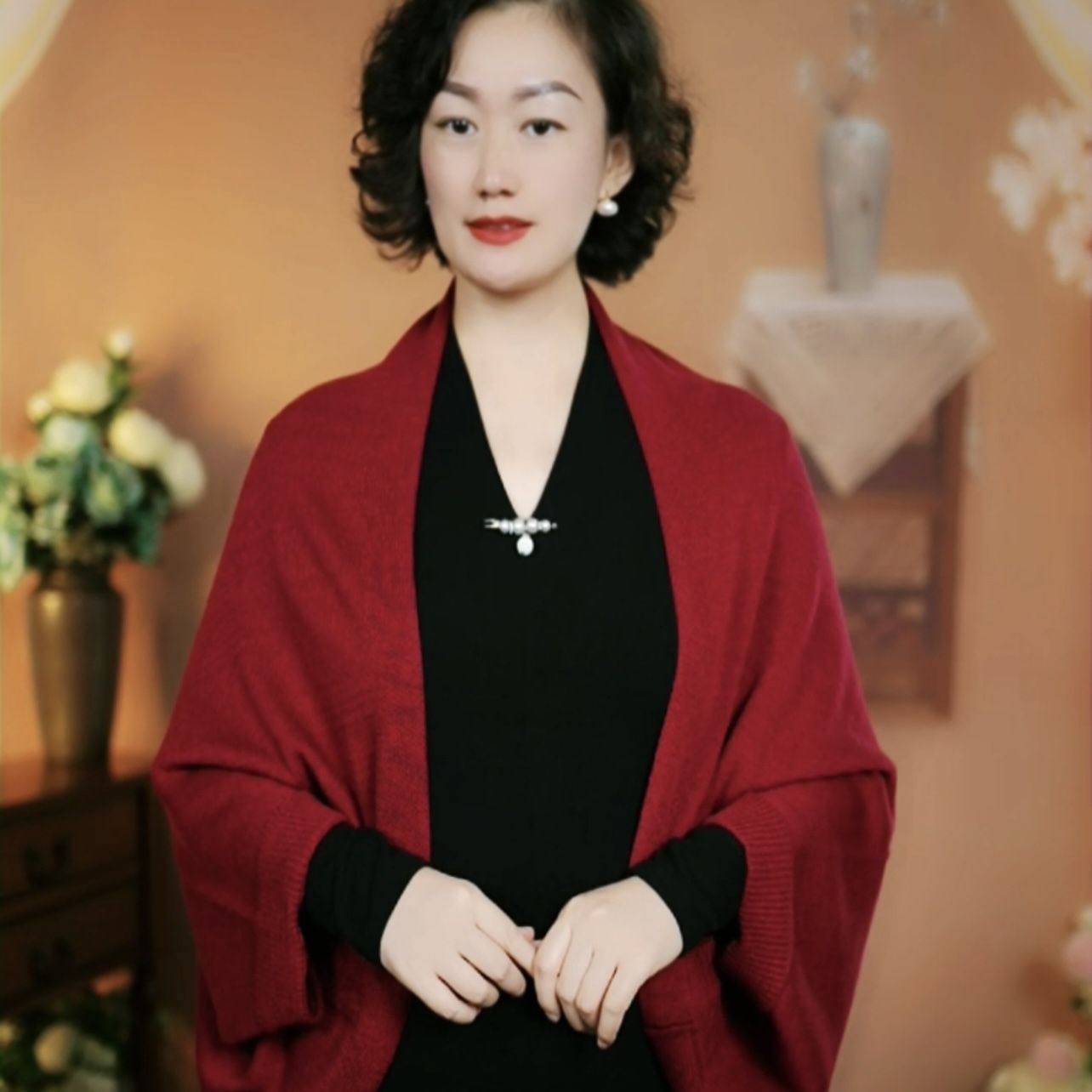 2025秋冬新款披肩婚礼妈妈女士百搭气质洋气开衫时尚外搭针织披肩