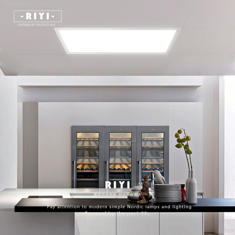 吊顶灯厨房灯厕所灯长方形吸顶灯led灯办公室卫生间嵌入式平板灯