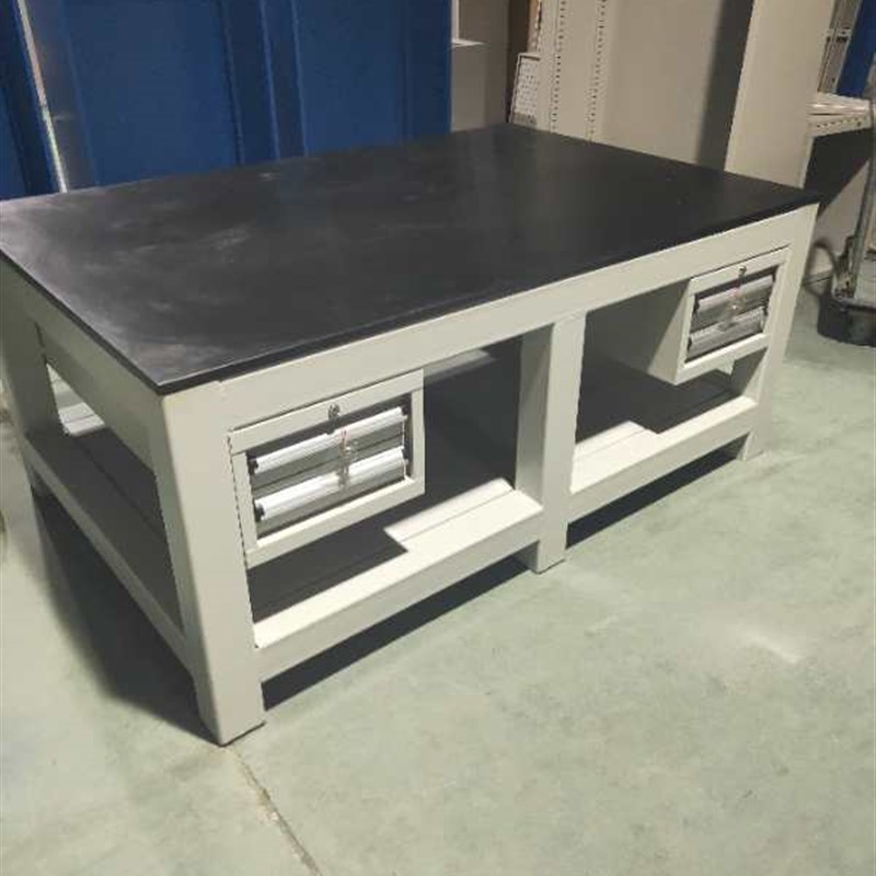 XM-DJ800四工位钢板钳工台模具工作台发黑钢板试验台虎钳台丹晶