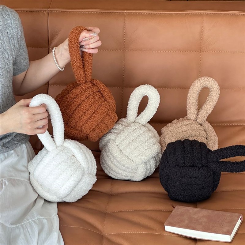 创意球形居家羊羔绒挂门把手门挡开关门防撞缓冲免打孔静音神器