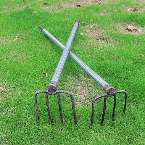 带柄四齿耙子 钉耙农具 铁耙 农用耙子 泥耙 松土翻土耙 钊子包邮,农机/农具/农膜,耙子,淘宝优惠券,粉丝福利购,淘宝优惠卷