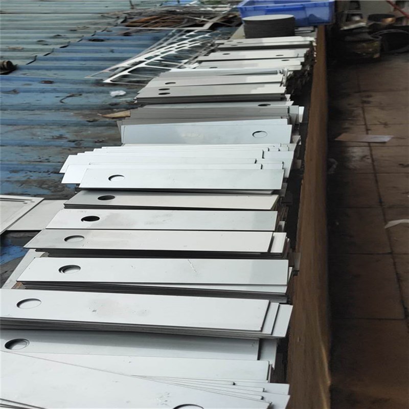 SUS304不锈钢板光亮2B面钢板厚3.5-4.0-4.5-5.0-6.0激光按图切割