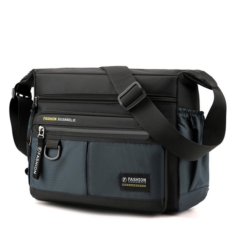 新款男士斜挎包大容量单肩包时尚简约百搭包包休闲商务旅行包通勤