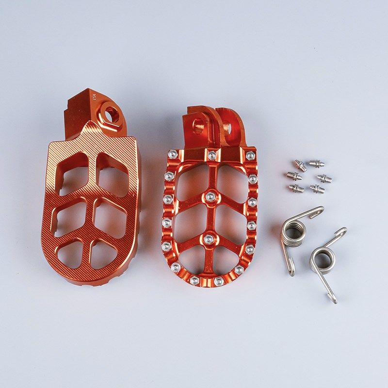 恒舰S5z300改装铝合金脚蹬两冲250卒玛K8K1618防滑CNC脚踏KTM通用