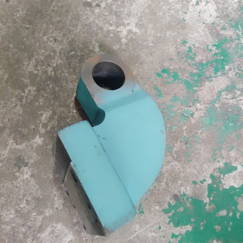 皖南机床厂X5032B  X6132B铣床配件横向丝杆托架支架4个安装孔