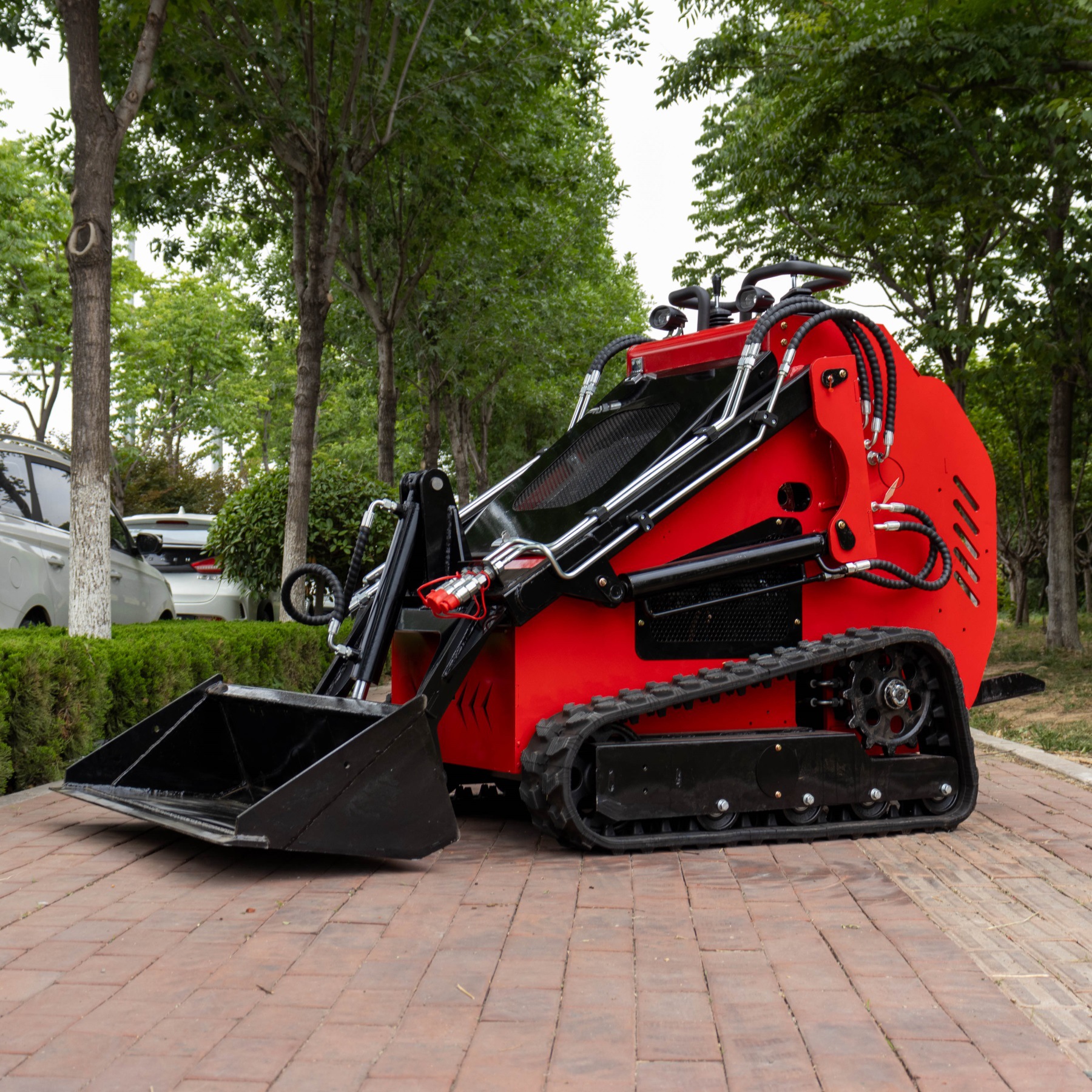出口西班牙小型滑移装载机 HT382T Skid steer loader 履带装载机