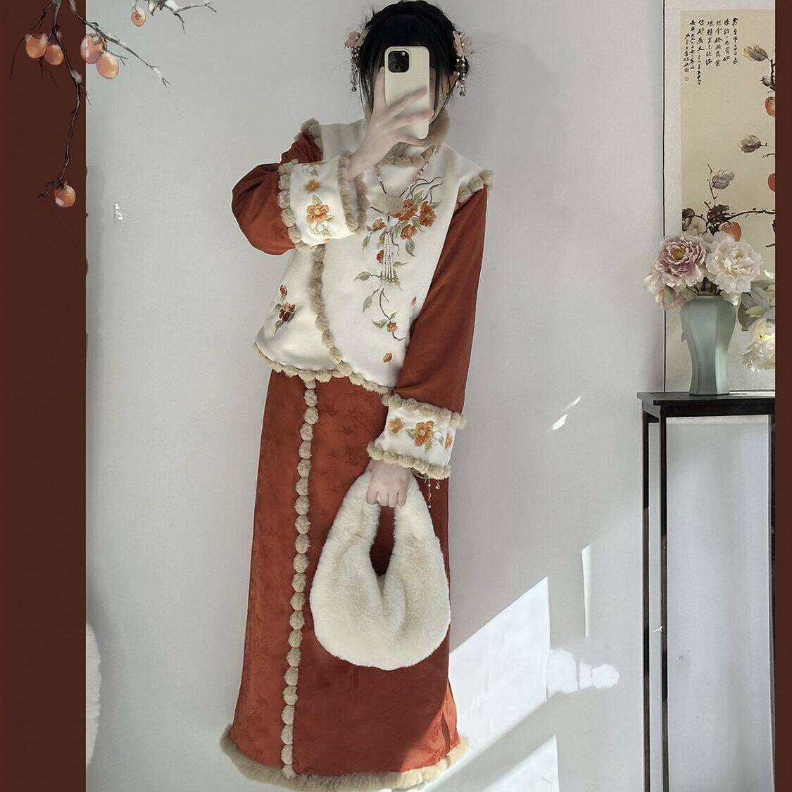 古风女装冬装大码汉服女胖mm200斤秋冬加绒加厚重工刺绣旗袍裙新