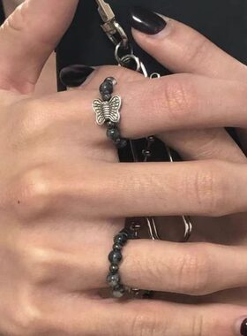 韩国小众 天然原石蝴蝶暗黑灰串珠拼接戒指搭配指环 三件套