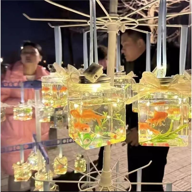 网红罐罐鱼摆摊架展示架挂水晶z发光罐鱼架子夜市饰品旋转展示架
