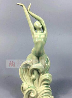 陶瓷工艺品石湾公仔家居礼品装饰品客厅酒柜人物摆件出水芙蓉促销