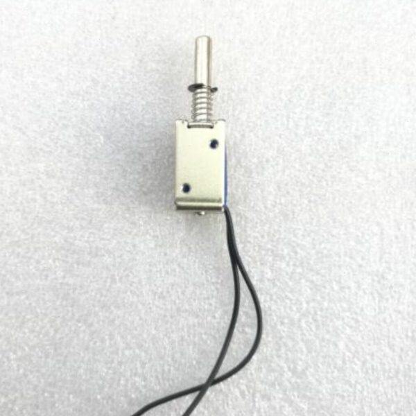 0420 5V6v12v电磁铁微型电磁阀 柜锁专用 框架推拉电子锁弹簧复位