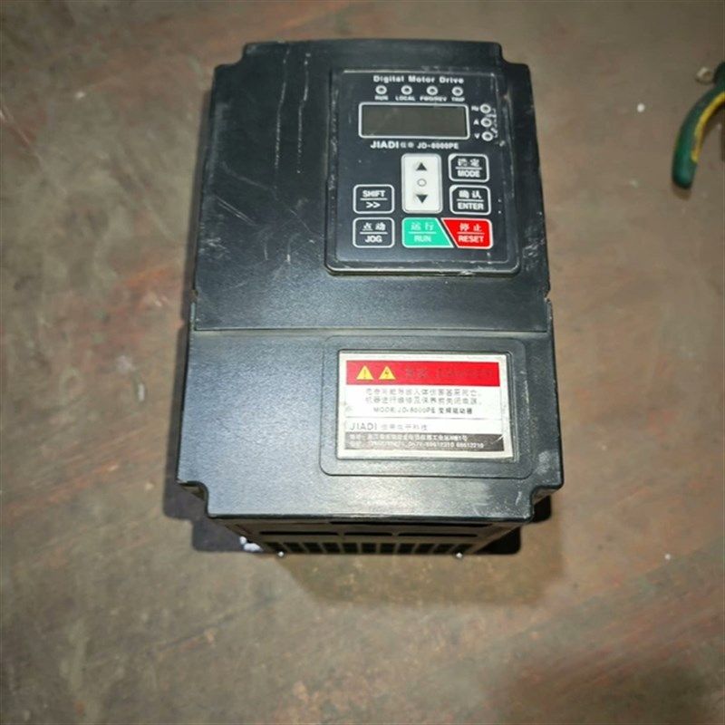 佳帝变频器JD8000PE-2.2GB 2.2KW有二十
