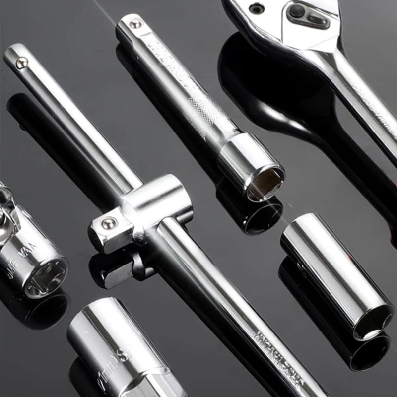 套筒棘轮扳手大中小飞套装组合万能汽修汽车维修省力修车工具套装