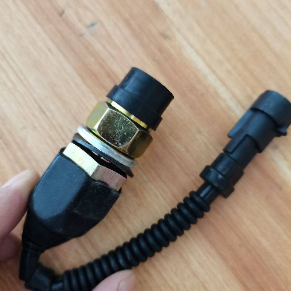 适用解放J6配件原厂J6驾驶室液压翻转举升开关J6p门灯门碰感应j6l