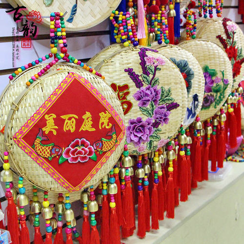 幼儿园民宿装饰墙面布置挂画绣花挂饰竹编簸箕装饰壁挂农家乐店铺