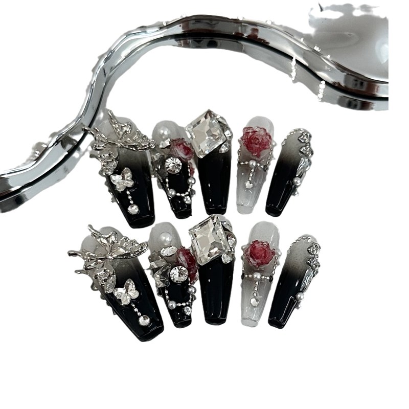 高级感暗黑色手工穿戴甲红色冰透山茶花蝴蝶带钻显白轻奢风美甲片