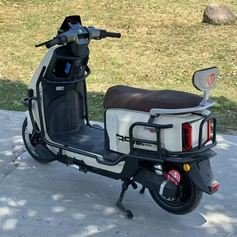 适配2025款台铃赤兔前后护杠加固保险杠加厚P后尾箱支架货物架配