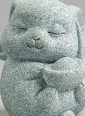 逗兽记 创意兔抱钱可爱动物桌面装饰品小摆件青砂石茶宠鱼缸造景