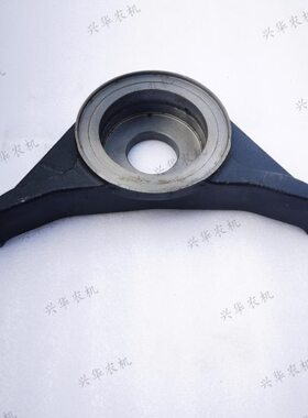 迪尔5-754/854/904拖拉机配件前桥支架摇摆轴座大R271459/R282530