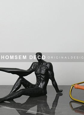 北欧现代轻奢样h板房间创意艺术家居抽象悠闲者人物软装饰品摆件