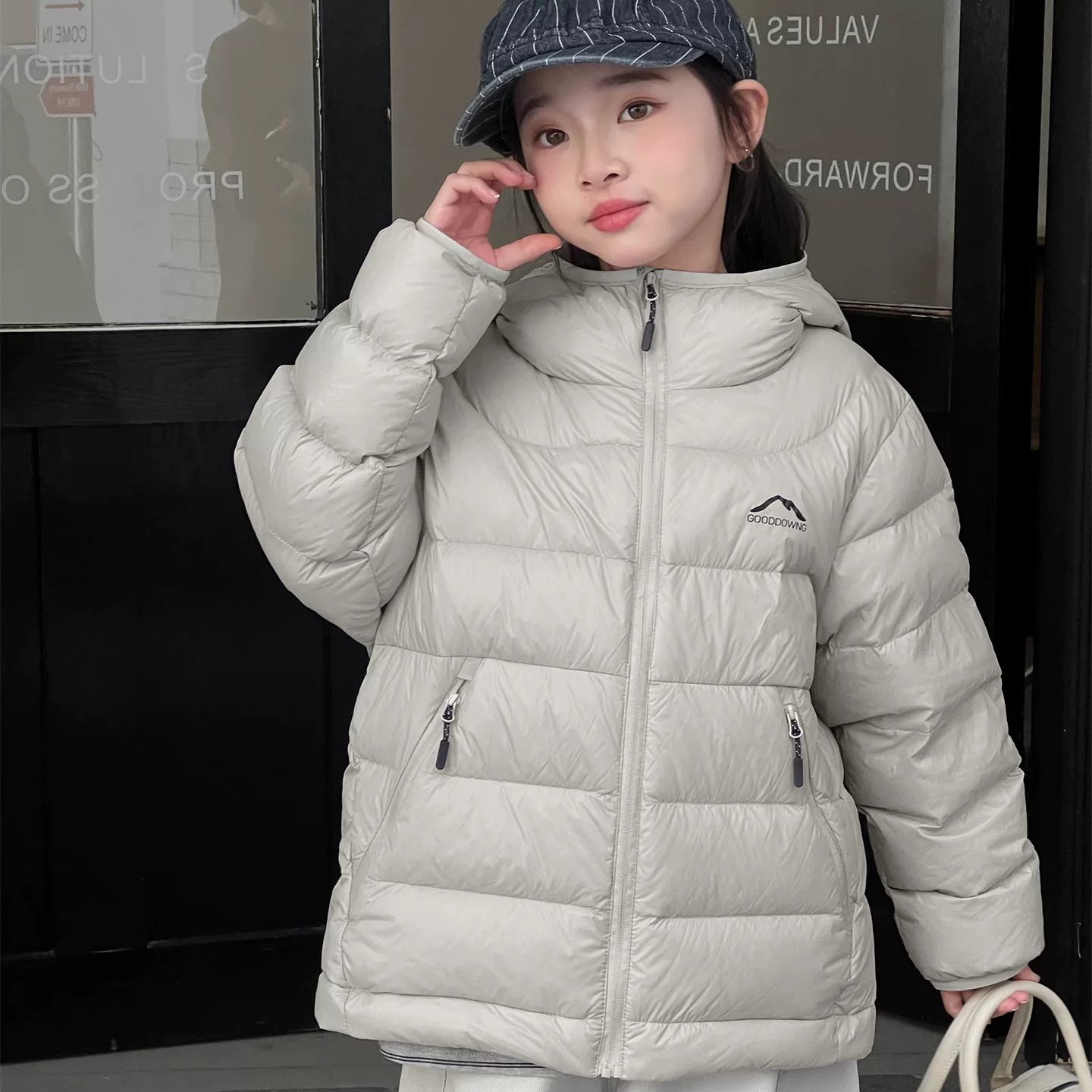 中大童学院风超轻保暖羽绒服