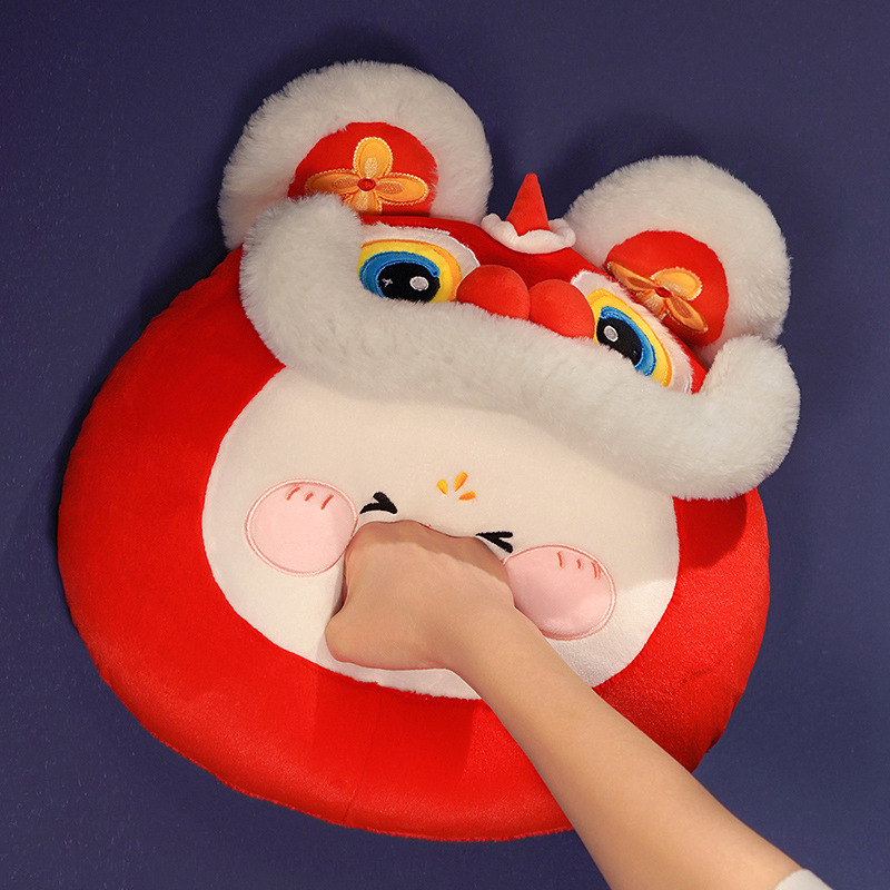 国潮兔子车载暖手抱n枕被子两用办公室午睡枕头毯子二合一午休靠