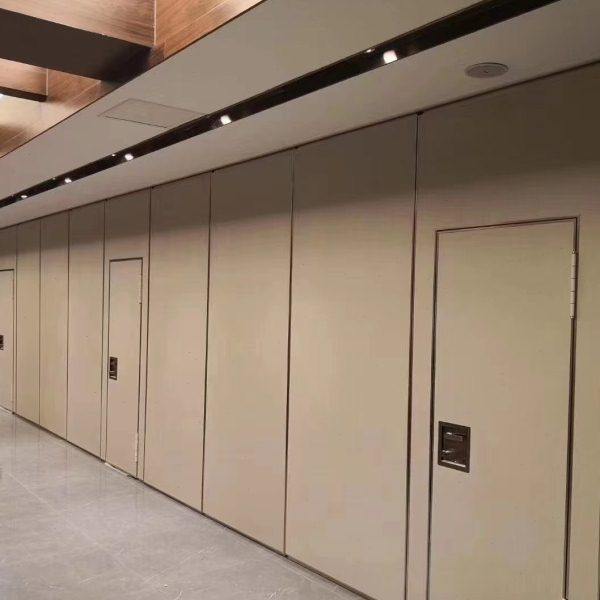 活动隔断  酒店移动隔断  推拉隔墙  会议室隔墙  镜子隔断