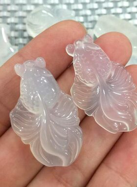 天然玛瑙金鱼吊坠白色玉髓项链手工雕刻条纹细腻时尚男女挂坠