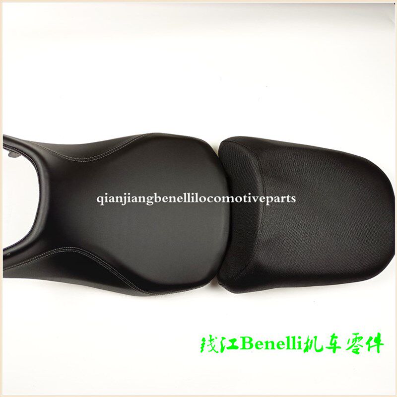 适用金鹏BJ500GS-A/5D/TRK502X前后座垫组件 坐垫 坐包