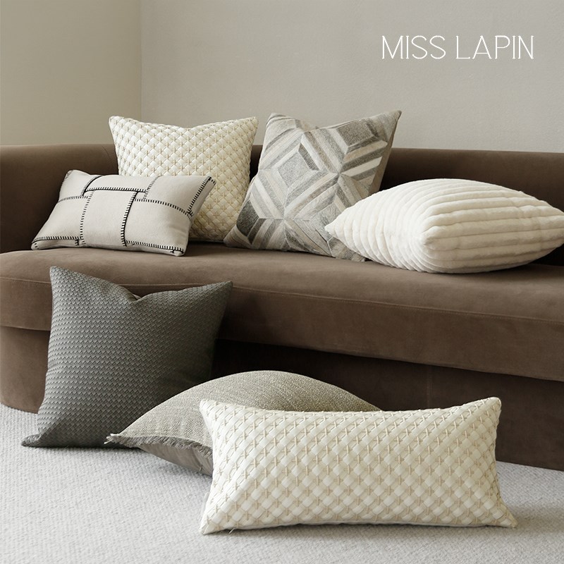 澜品现代轻奢米咖色系真牛皮x抱枕组合沙发靠枕客厅靠垫样板间腰