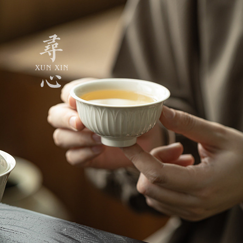 寻心定窑白茶杯复古普洱杯杯功夫茶具莲瓣品茗杯单杯