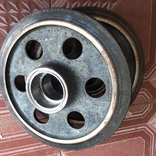 艾禾导向轮新款加大履带收割机耕田机张紧轮浙江中联农用机械