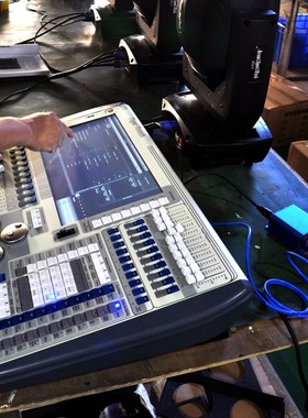 蓝色2路ARTNET舞台灯光网络信号传输控制器3芯输入输出带网络接口