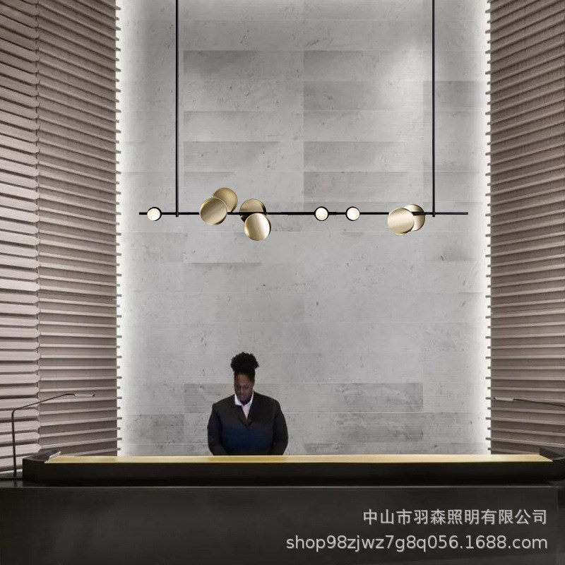 简约现代轻奢前台餐厅吧台灯创意个性艺术极简设计师一字长条吊灯