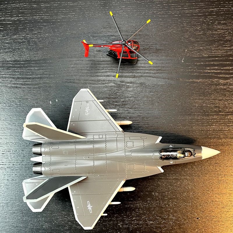 1:72合金飞机模型珠海航展同款歼35GA隐形战机成品驾驶舱门可开关