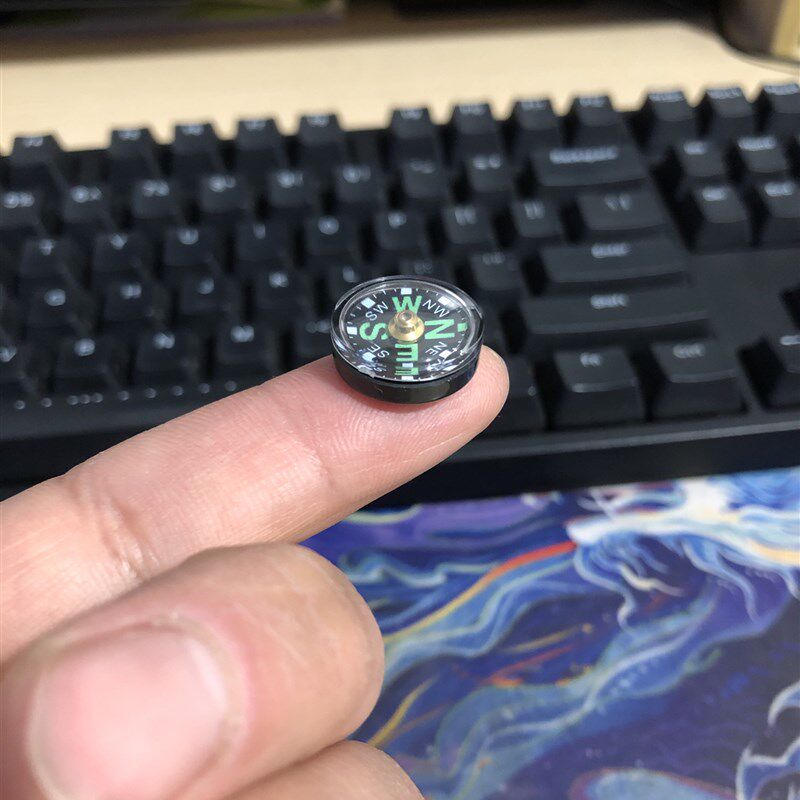 户外指北针夜光干式防水高精度配饰指南针铜芯可粘贴12mm微型迷你