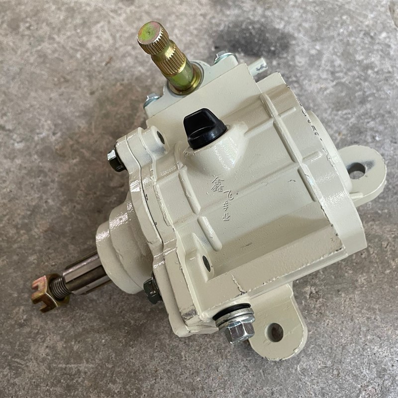 四轮卡丁车配件无级变速Gy6发动机轴传动后桥反向器