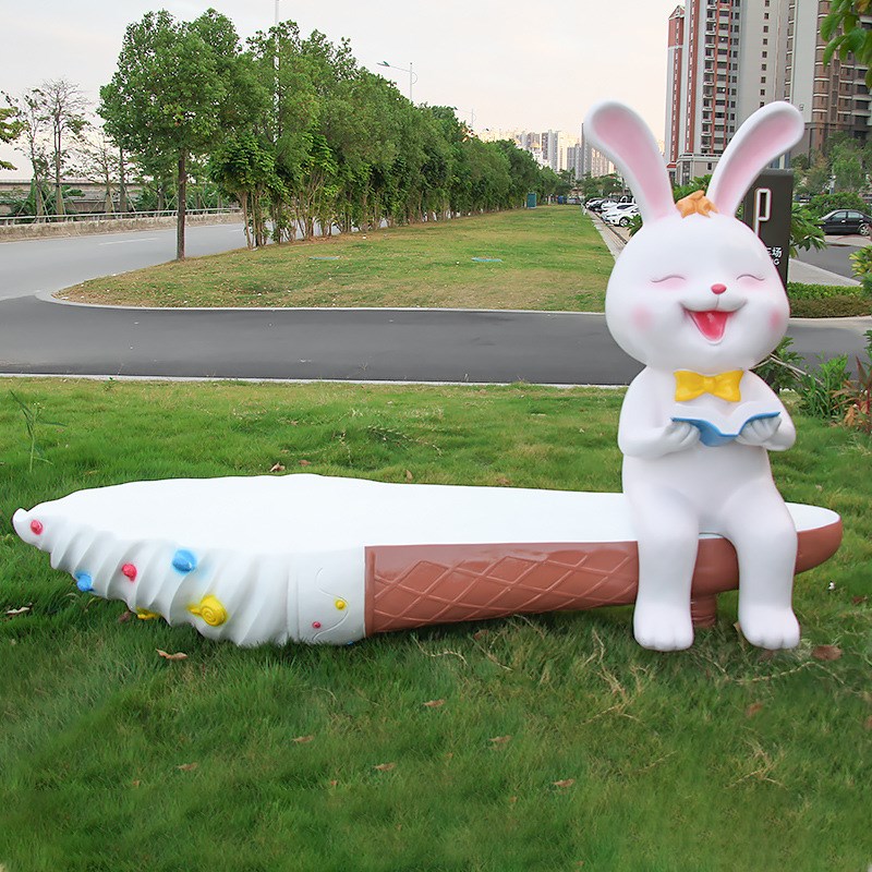 户外卡通动物兔子雕塑幼儿园商场休闲座椅坐O凳公园景观玻璃钢摆