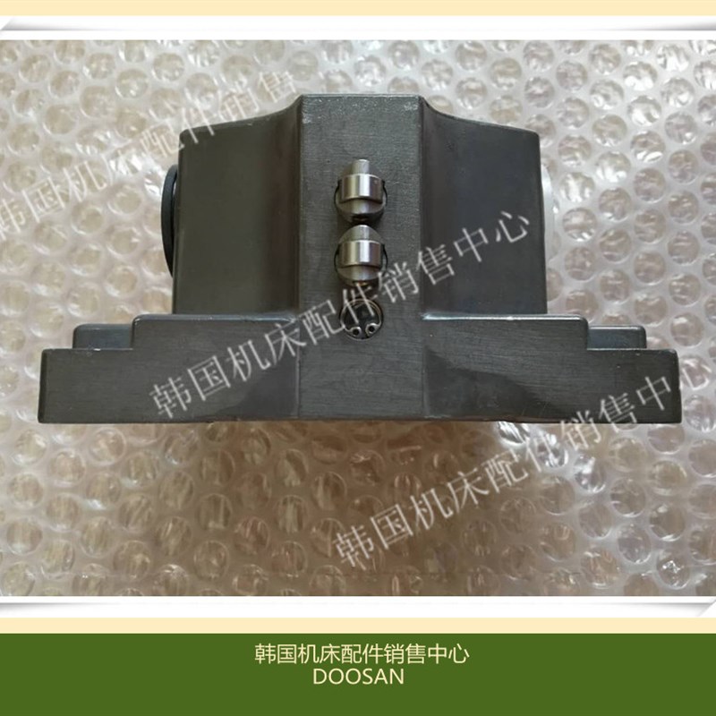 斗山机床全新原装行程安士能限位开关GSBF02R12502MC1806现货