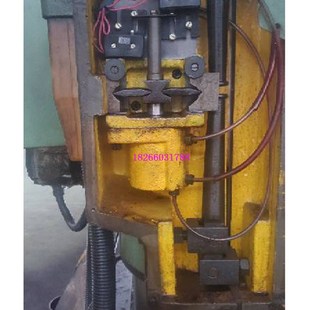 沈阳中捷摇臂钻床Z3040Z3050X16横臂夹紧油缸48014A锁紧夹紧油泵