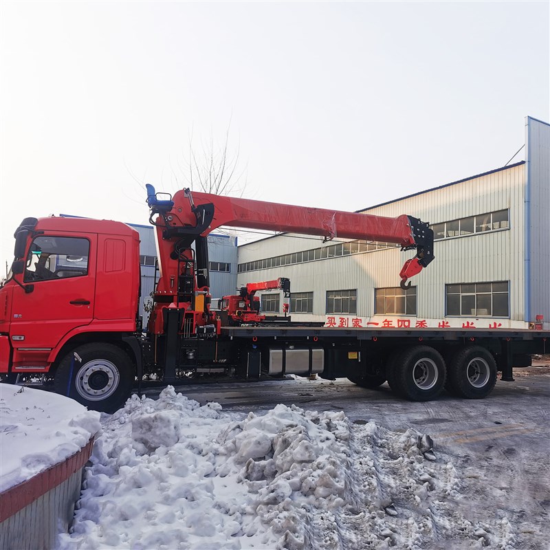 卓瑞车载随车吊12吨伸缩臂液压式汽车随车吊6/8轮随车吊厂家直供