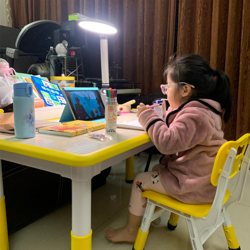 幼儿园塑料靠背加厚家用升降调节宝宝小孩学习板凳桌椅子